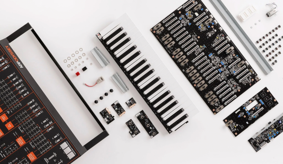 Korg sort une version en kit du synthé ARP Odyssey MK3, à monter