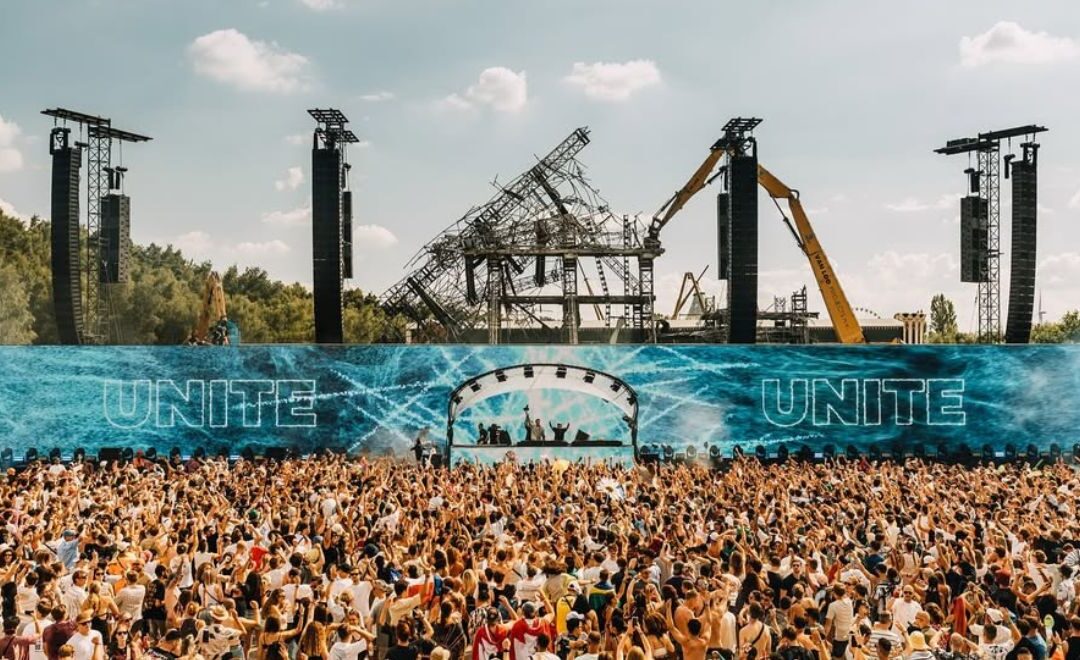 Comment Tomorrowland a réussi l’impossible, deux jours après l’incendie