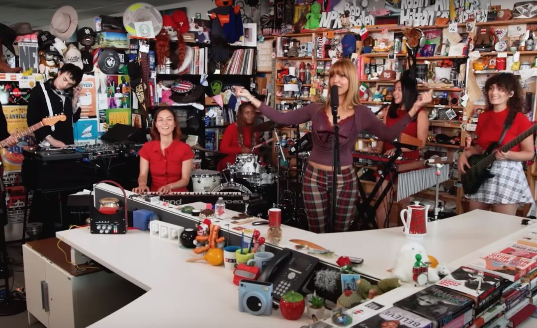 PinkPantheress version acoustique pour son Tiny Desk