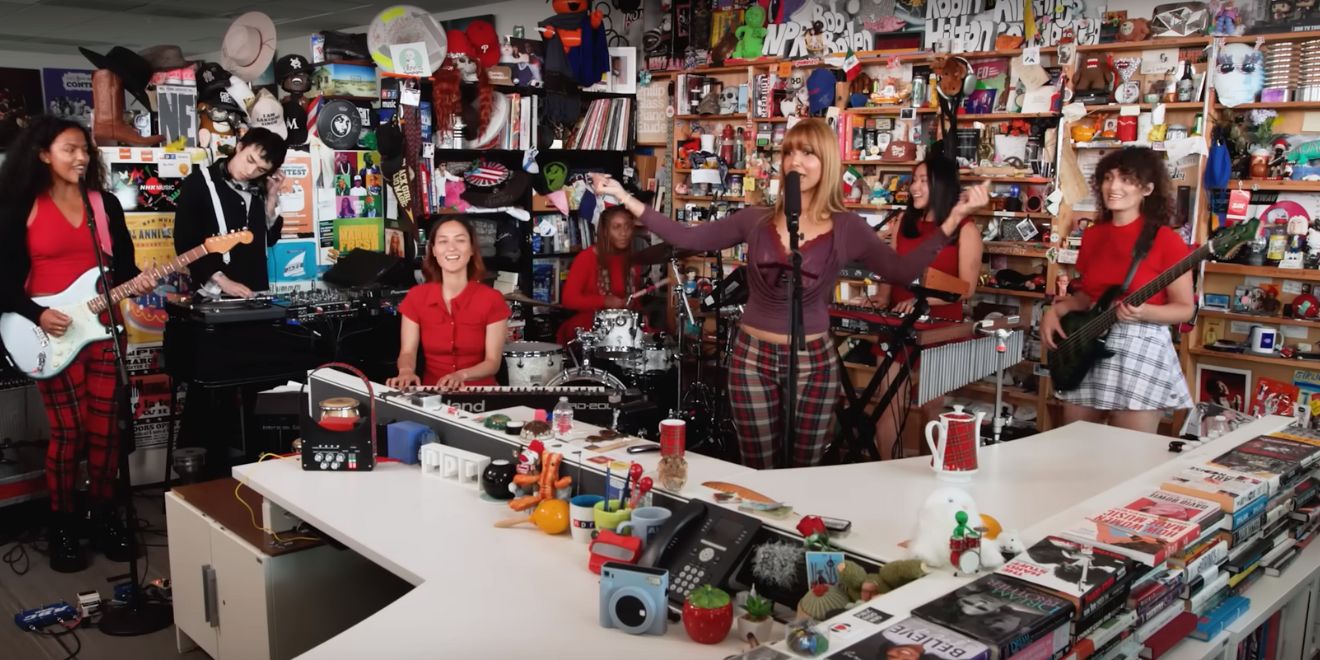 PinkPantheress version acoustique pour son Tiny Desk